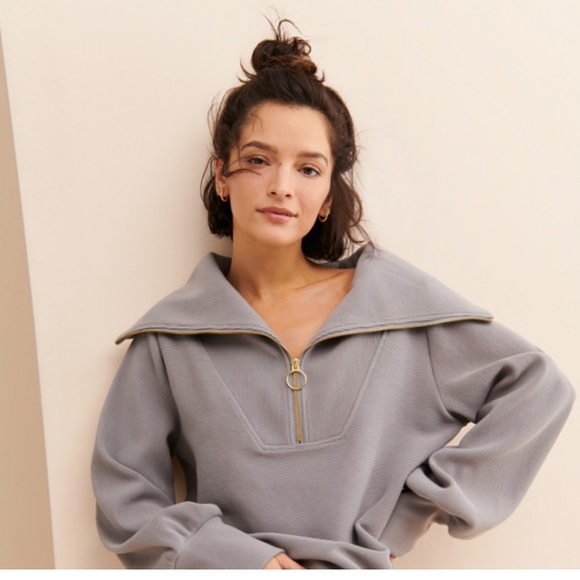Varley zip up sweatshirt 1 X no issues - Picture 4 of 11